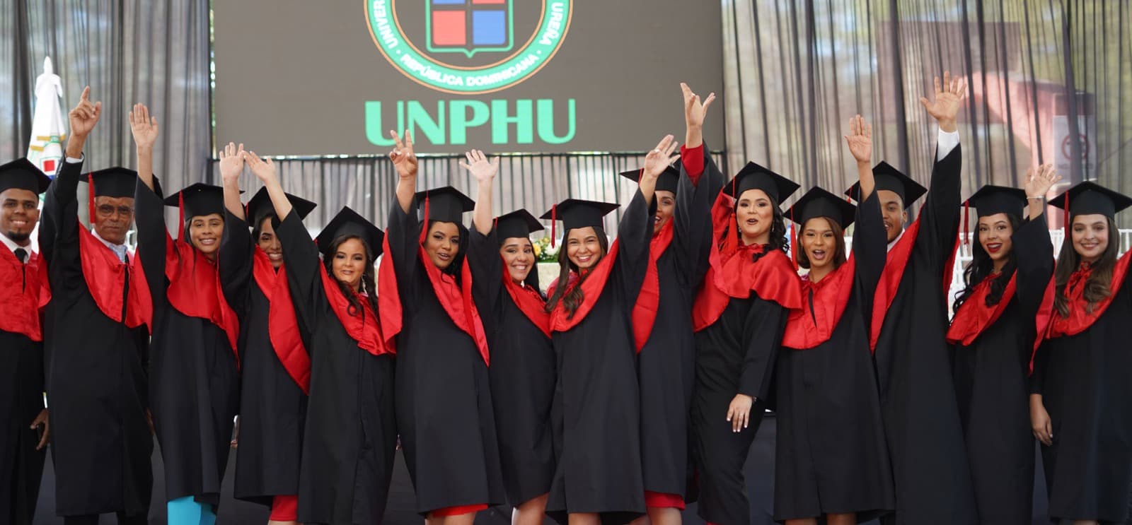Ceremonia de graduación UNPHU